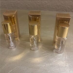 Yves Saint Laurent Touche Éclat Blur Primer with Gold Cap